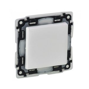 Девиаторен ключ IP44 цвят бял Valena Life Legrand