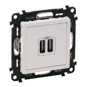 Розетка 2хUSB за зареждане тип A 2.4A 12W цвят Бял Valena Life Legrand