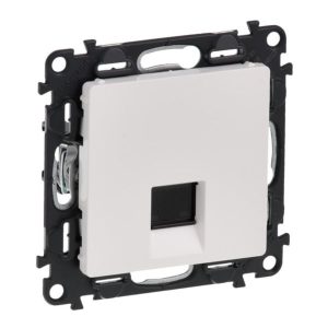 Розетка RJ45 cat.6A STP цвят бял Valena Life Legrand
