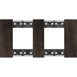 Рамка 2x2 мод. дървена цвят Орех (Walnut) Living Now Bticino